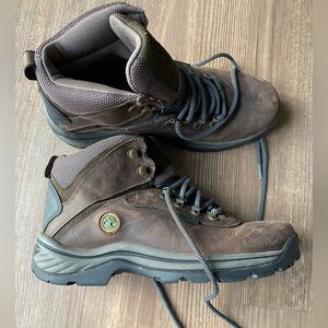 Timberland Women’s Brown Leather Waterproof Hiking Boot Size 10
